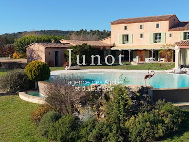 Vente Maison 12 pièces 550 m2 Goult