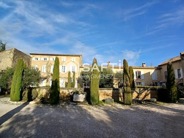 Vente Maison 12 pièces 530 m2 Entraigues sur la Sorgue