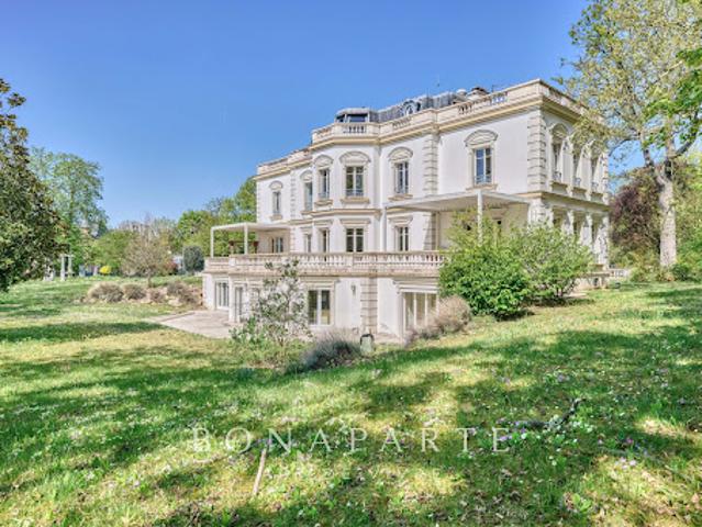Vente Maison 12 pièces 680 m2 Le Vésinet