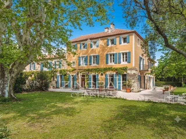 Vente maison 13 pièces Avignon 84