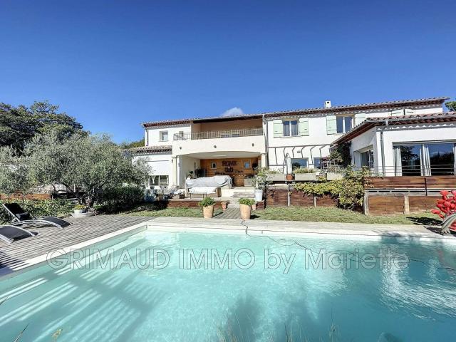 Vente maison 13 pièces La Garde Freinet 83