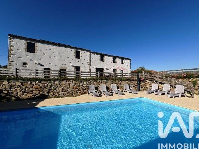 Vente maison 13 pièces Le Poiré sur Vie 85