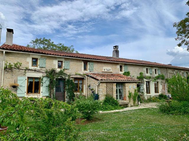 Vente maison 13 pièces Poursac 16