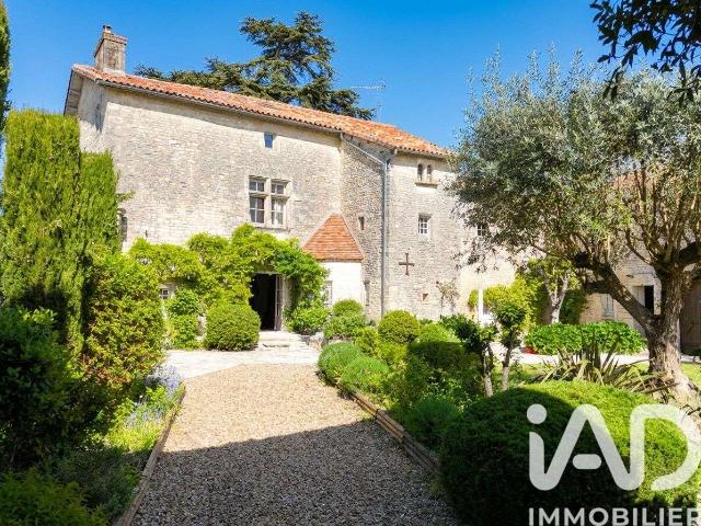 Vente maison 13 pièces Tusson 16