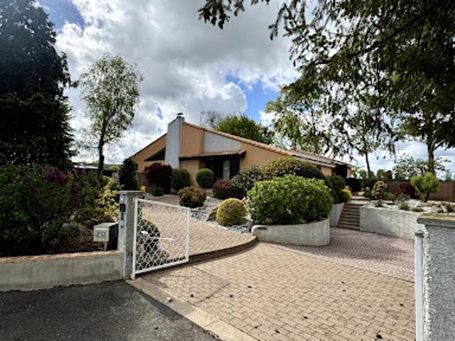 Vente Maison 13 pièces 251 m2 Beaupréau