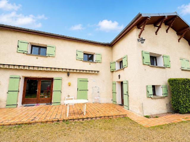 Vente Maison 13 pièces 258 m2 Corcelles en Beaujolais