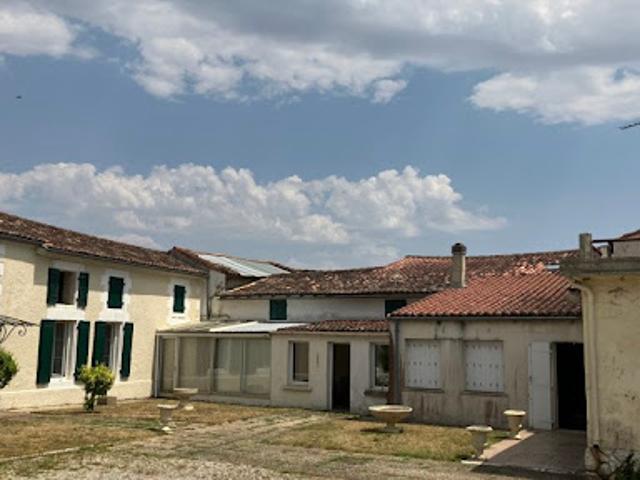 Vente Maison 13 pièces 215 m2 Essouvert