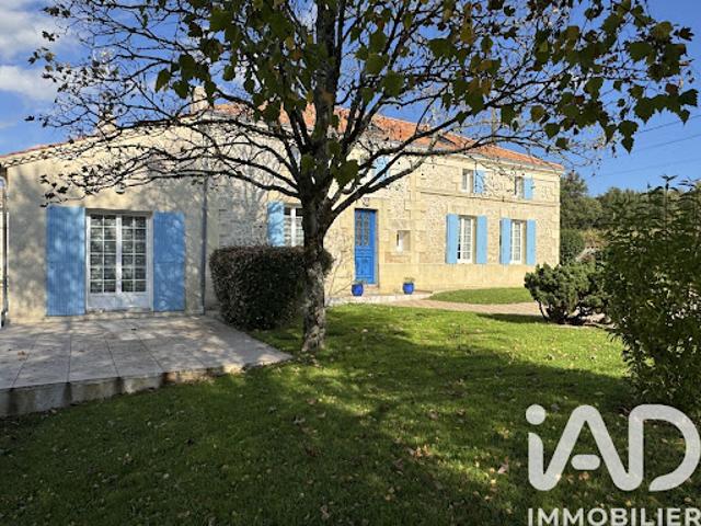 Vente Maison 13 pièces 236 m2 Semoussac