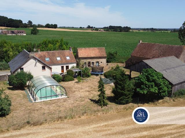Vente Maison 13 pièces 342 m2 Fresnay sur Sarthe