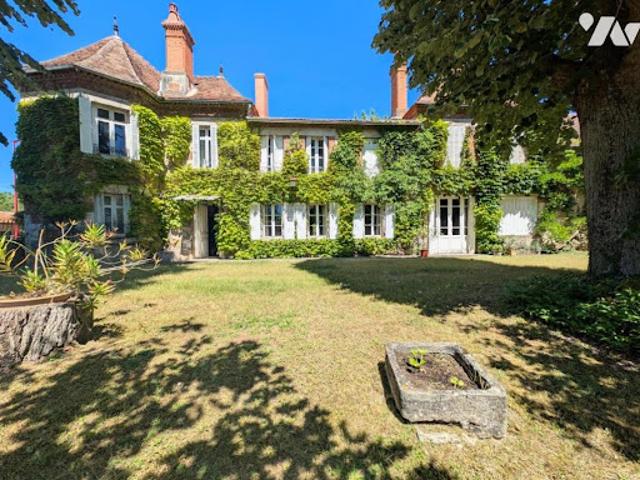 Vente Maison 13 pièces 365 m2 Broût Vernet