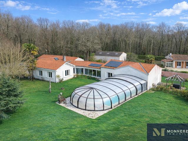 Vente Maison 13 pièces 381 m2 Grézac