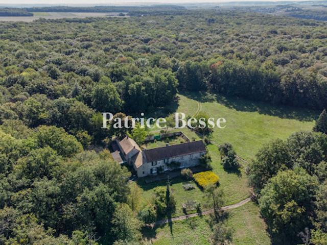 Vente Maison 13 pièces 308 m2 Mézières sur Seine