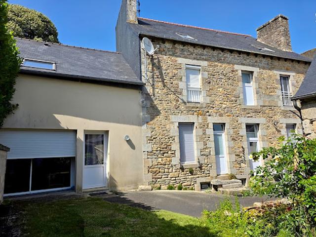 Vente Maison 13 pièces 315 m2 Saint Nicolas du Pélem