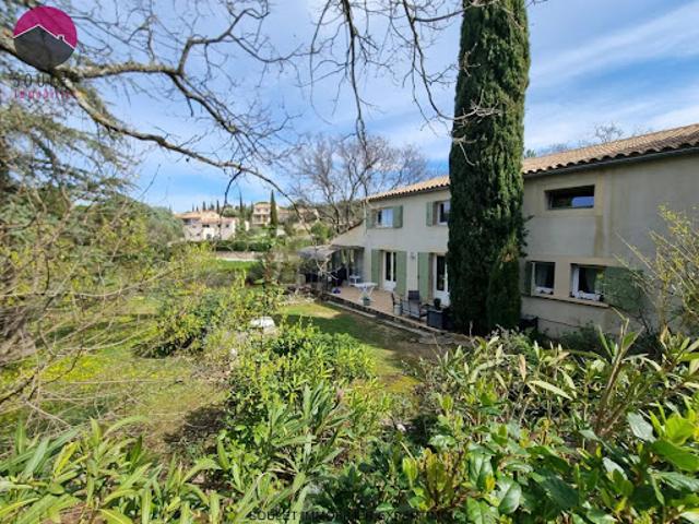 Vente Propriété 13 pièces 335 m2 Venasque