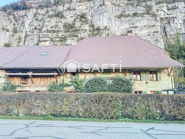 Vente Maison 13 pièces 440 m2 Saint Christophe la Grotte