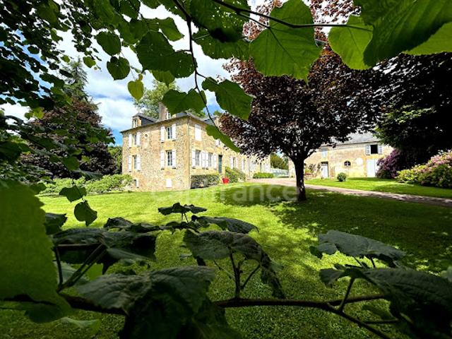 Vente Maison 13 pièces 520 m2 Lanouaille