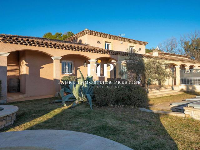 Vente maison 14 pièces Aix en Provence 13