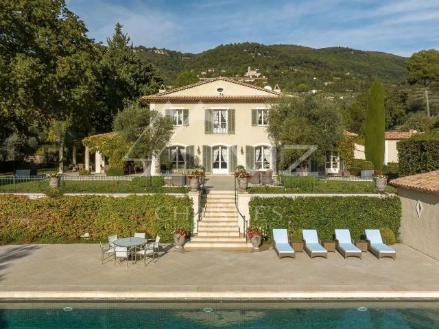 Vente maison 14 pièces Grasse 06