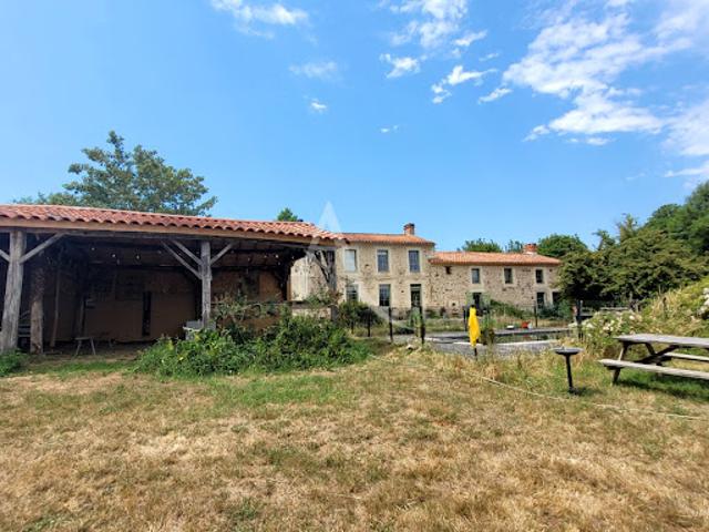 Vente Maison 14 pièces 283.48 m2 Le Champ Saint Père
