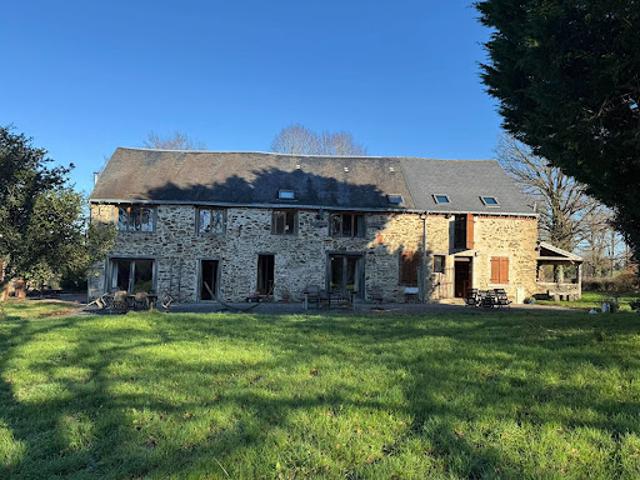 Vente Maison 14 pièces 280 m2 Parnac
