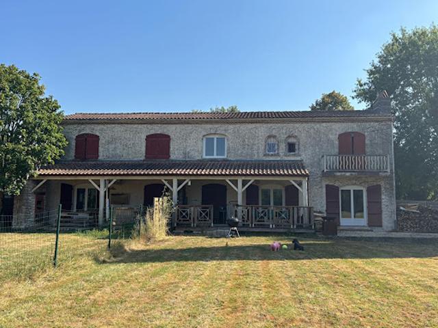 Vente Maison 14 pièces 290 m2 Jarnac