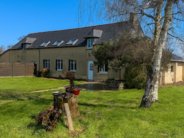 Vente Maison 14 pièces 219 m2 Montauban de Bretagne