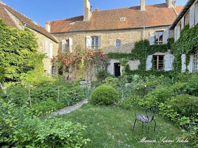 Vente Maison 14 pièces 358 m2 Chaumes en Brie