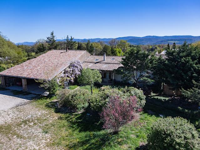 Vente Maison 14 pièces 359 m2 Montvendre