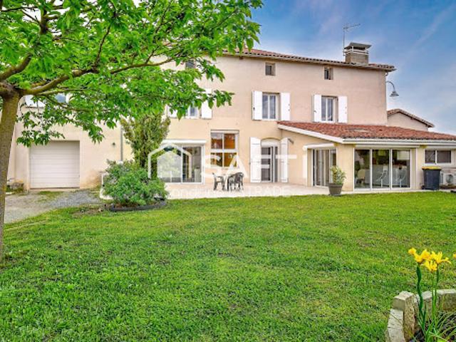 Vente Maison 14 pièces 398 m2 Montbrison