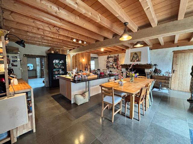 Vente Maison 14 pièces 278 m2 Créon