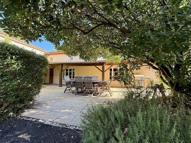 Vente Maison 14 pièces 324 m2 Vinax