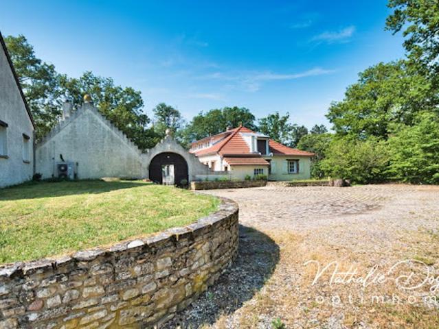 Vente Maison 14 pièces 450 m2 Mont Notre Dame
