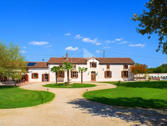 Vente Maison 14 pièces 480 m2 Buzon