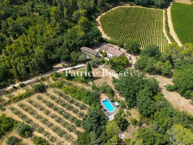 Vente Maison 14 pièces 410 m2 Le Luc