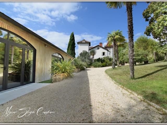 Vente Maison 14 pièces 420 m2 Dax