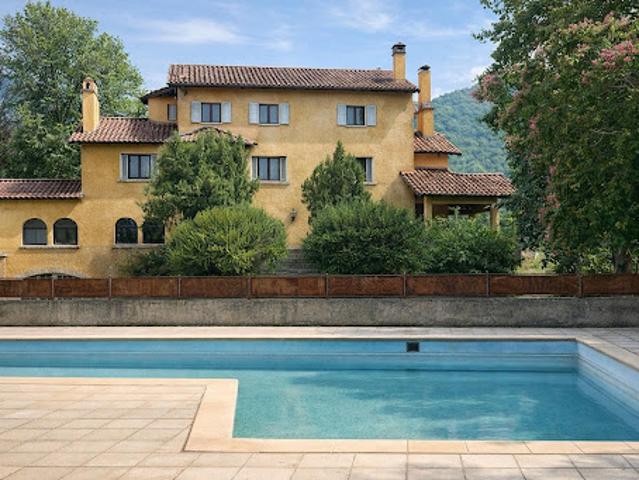 Vente Maison 14 pièces 421 m2 Vernet les Bains