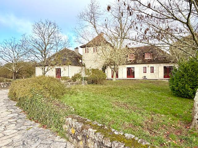 Vente Maison 14 pièces 570 m2 Lignan de Bordeaux