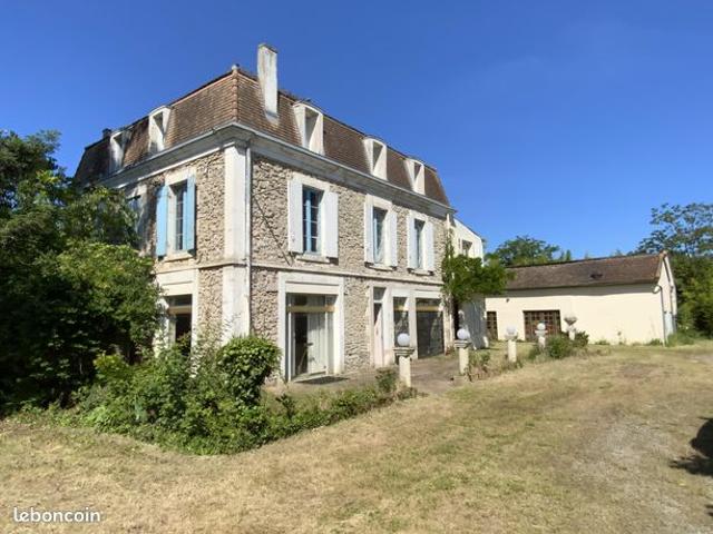 Vente | Maison | 14p | 7ch | 417 m² | Fauillet | Expo Sud | Terrasse · Balcon