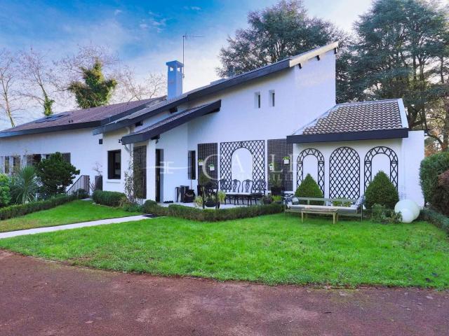 Vente maison 15 pièces Décines Charpieu 69