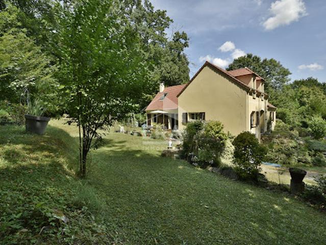 Vente Maison 15 pièces 140.78 m2 Les Mesnuls