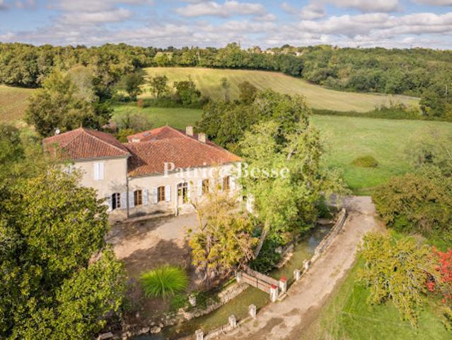 Vente Maison 15 pièces 1120 m2 Valence sur baise