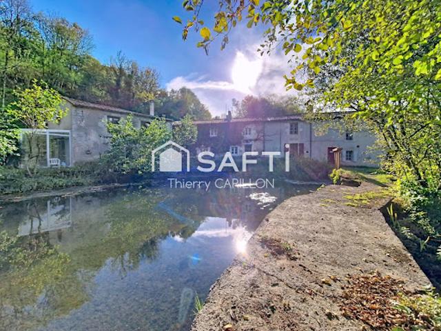 Vente Maison 15 pièces 266 m2 Saint Martin de Saint Maixent