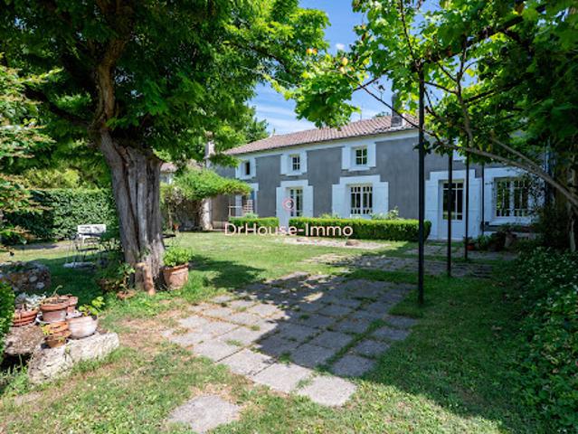 Vente Maison 15 pièces 600 m2 Saint Emilion