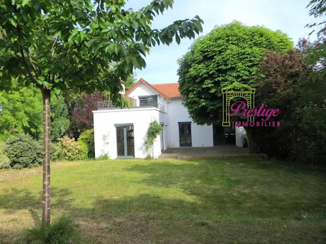 Vente Maison 165 m2 Le Mesnil le Roi