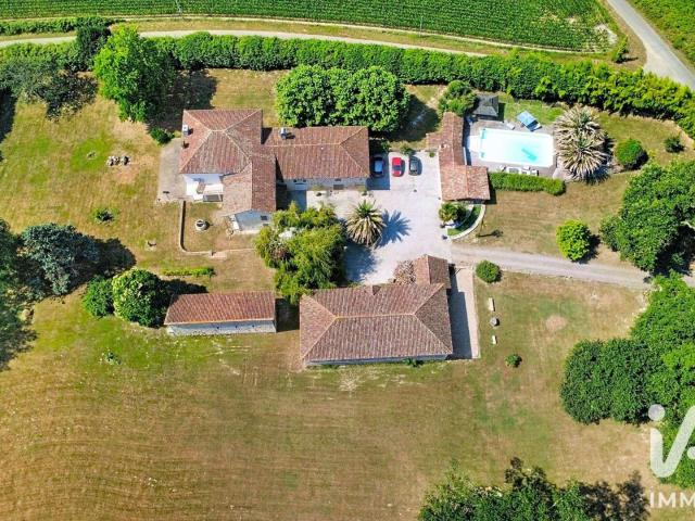 Vente maison 16 pièces Saint Aubin 40