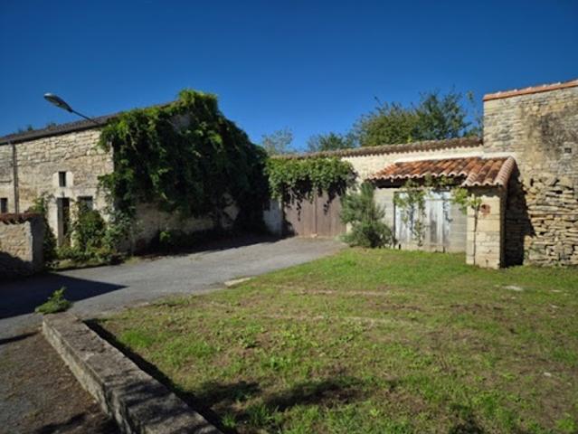Vente Maison 16 pièces 340 m2 Nanclars