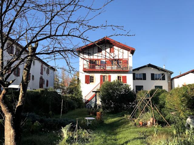 Vente Maison 16 pièces 350 m2 Ainhoa