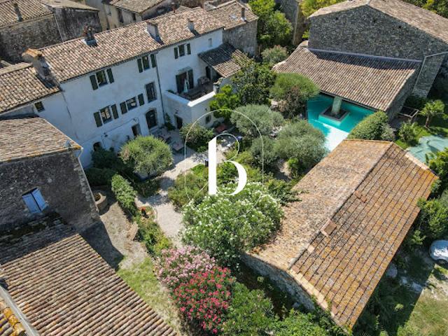 Vente Maison 16 pièces 450 m2 Vezenobres