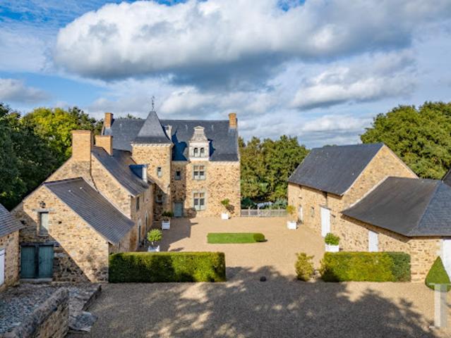 Vente Maison 16 pièces 517 m2 Chateau gontier