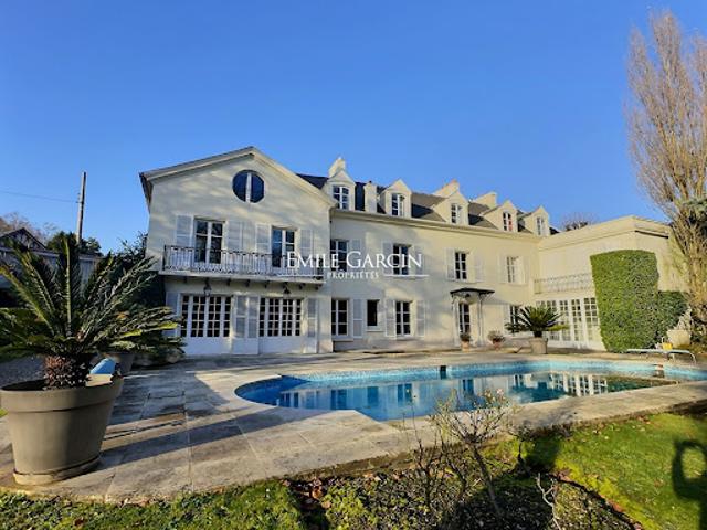 Vente Maison 16 pièces 600 m2 Louveciennes
